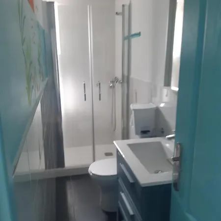 דירה 10 Floor, 10 People, 10 Views *